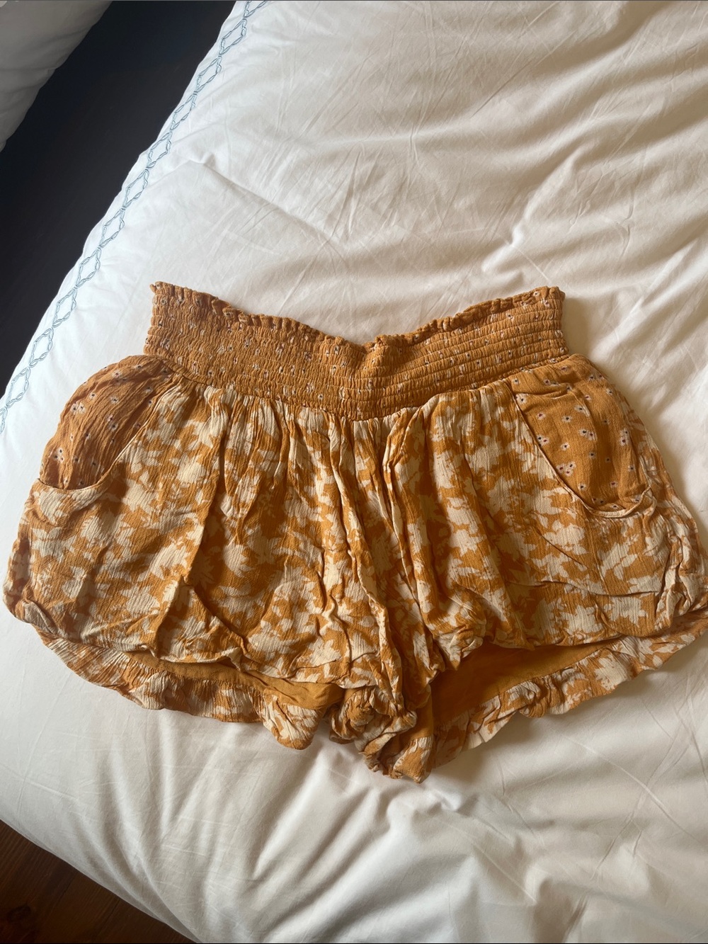 Free People Yellow Orange Floral Bubble Hem Short Size Small